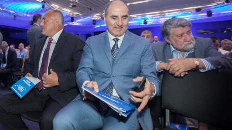 Официално: Цветанов е освободен от постовите си в ГЕРБ