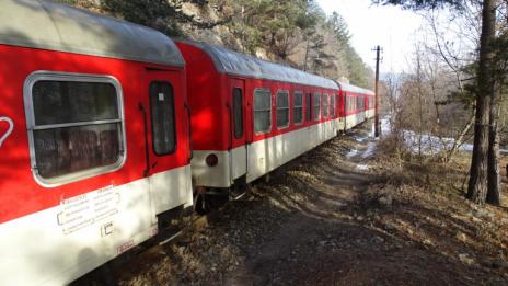 Възстановено е движението на влакове по направлението София - Мездра