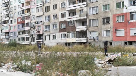 Сватби, рождени дни: За "Столипиново" сякаш коронавирус няма  