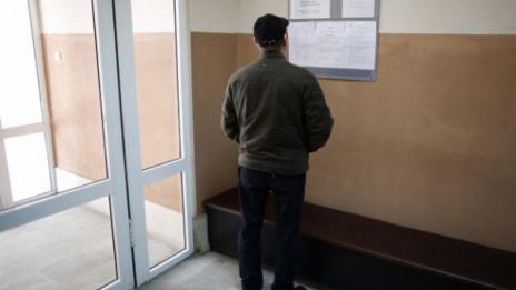 Съкратени от работа пълнят бюрата по труда през юни