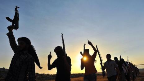ИД разпъна на кръст мъж в сирийския град Ракка 