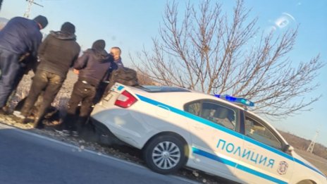 Спипаха нова група от 50 мигранти в Бургаско