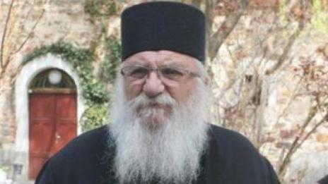 Отец Иван след нападението: Не се е случвало такова нещо!