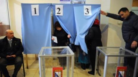 Румънците избират състава на новия си парламент днес  