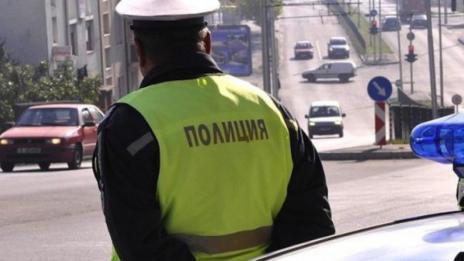 Издирват шофьор блъсна пенсионерка във Варна