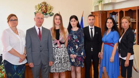 Трима младши съдии встъпиха в длъжност в Окръжен съд - Варна
