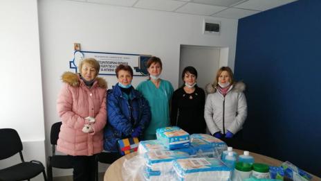 Учители даряват на лекари във Варна