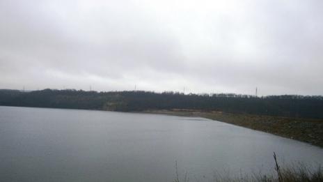 Проверяват реки и язовири заради пороите