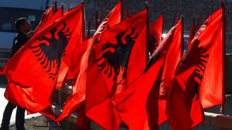 Върви ли се към Велика Албания и Велика Сърбия?