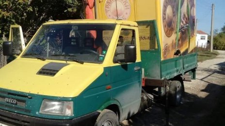 17-годишен сви 3 автомобила от "Владиславово", спипаха го