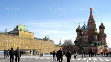 В центъра на Москва откриха нефтен разлив
