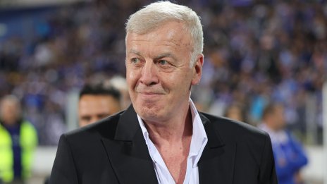 Наско Сираков остава президент на Левски, но със съвещателен глас