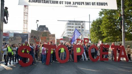 Канадският преговарящ: Не се отказваме от CETA!