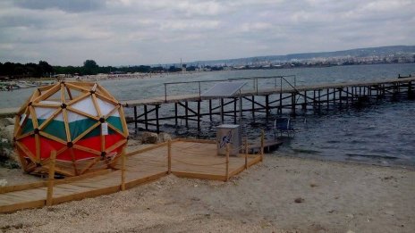 СКАНДАЛ! Окрадоха "Морското конче" в "Аспарухово"