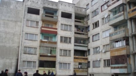 Заради убиеца Росен: Издирват собственик на жилище в "Дружба" 