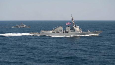 Китай осъди навлизането на американски военен кораб в Южнокитайско море
