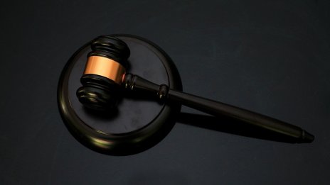 Пробация за 37-годишен варненец, не платил над 15 хил. лв. издръжка за детето си