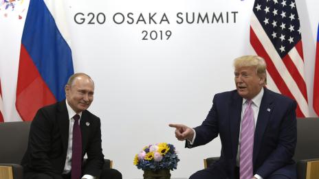 Час и половина среща между Тръмп и Путин в Осака