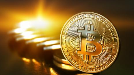 Биткойнът загуби една четвърт от стойността си