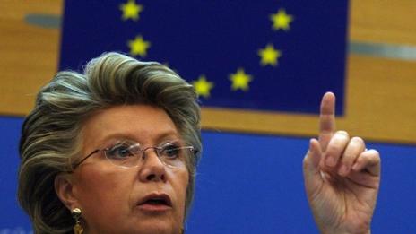 Вивиан Рединг: Европейското гражданство не е за продан