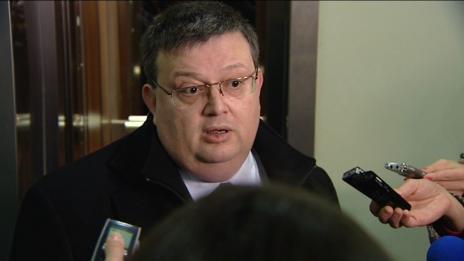 Сотир Цацаров: Росен Плевнелиев не е обект на разследване!
