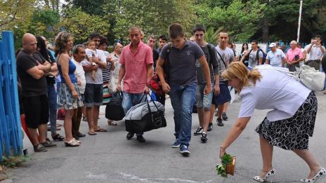 Пет момичета станаха курсанти в Морското училище (СНИМКИ)