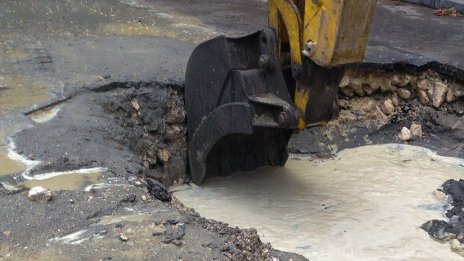 Заради ВиК авария затварят част от ул. "Дубровник" във Варна