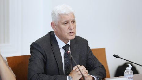 ЕС отпусна 489 млн. евро на България за инвестиции в отбрана