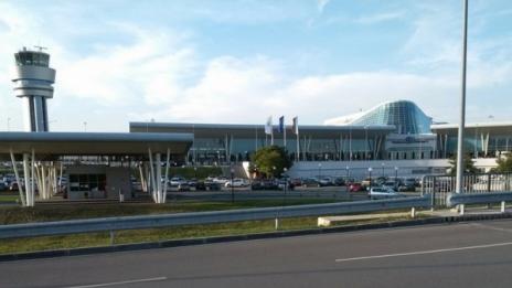 Арестуваха беглец на Терминал 2, убил жена на пътя