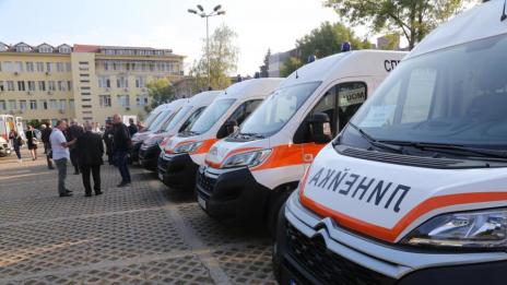 "Бърза помощ" във Варна получи 4 нови линейки