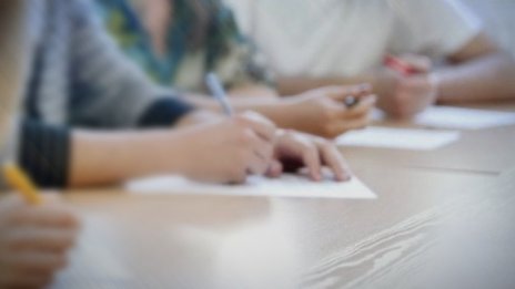 Десетокласниците писаха по откъс от "Изворът на Белоногата"