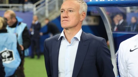 Дешан остава селекционер на Франция