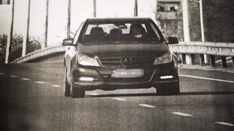 Българин профуча с 233,2 км/час с "Мерцедес"-а си из Белград. Задържан е!
