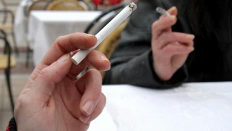 Проверяват за продажба на цигари край училищата