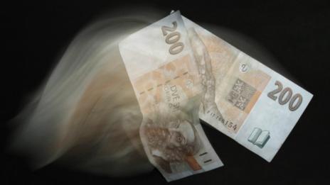Минималната заплата в Чехия става $584