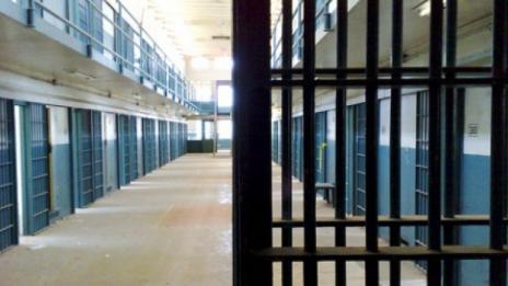Оставиха в ареста 18-годишната, оставила бебето си в Западен парк