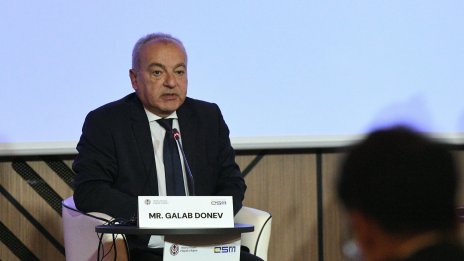 Гълъб Донев: Трябва да изградим социална система, която да гарантира достоен живот