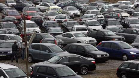 Със 150 000 на година намаляват колите у нас