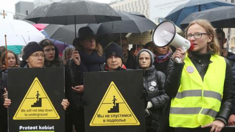 Гневен протест на полякини срещу проектозакона за абортите