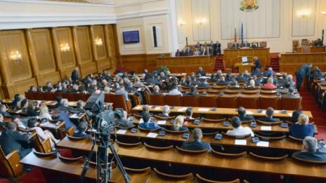 БСП и ДПС протакат внясането на вота на недоверие