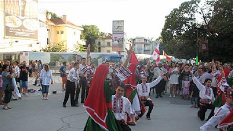 Ансамбли от Того и Боливия искат на фолклорния фестивал във Варна