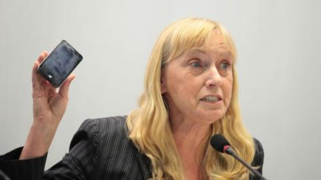 Прокуратурата подхвана и Елена Йончева за къщи край морето 