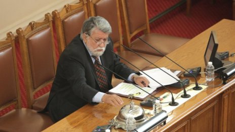 Вежди Рашидов събира новите депутати в сряда