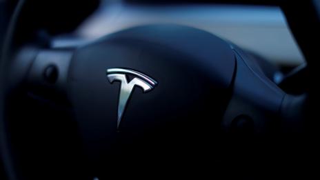 Tesla увеличава цените в Китай по-рано от планираното заради търговската война