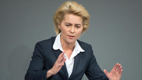 Европарламентът разпитва Фон дер Лайен за поста шеф на ЕК