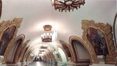 Двама загинаха, а 50 са ранени при авария в метрото в Москва