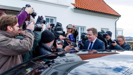 Исландският премиер подаде оставка