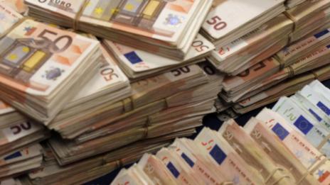 Атина рискува да отприщи нова криза в еврозоната