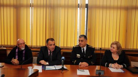 92-ма творци рецитират стихове във Вапцаровите дни, посветени на 135 годишнината на ВМУ