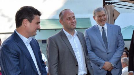 РБ към опозицията: "За" Конституцията не е "За" Радан